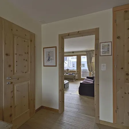 Chesa Charots - Celerina Apartment *